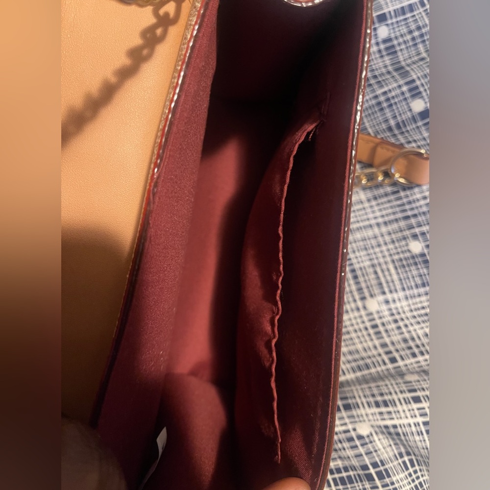Luxury Copy Messenger Handbags For Women - Picture 3 of 5